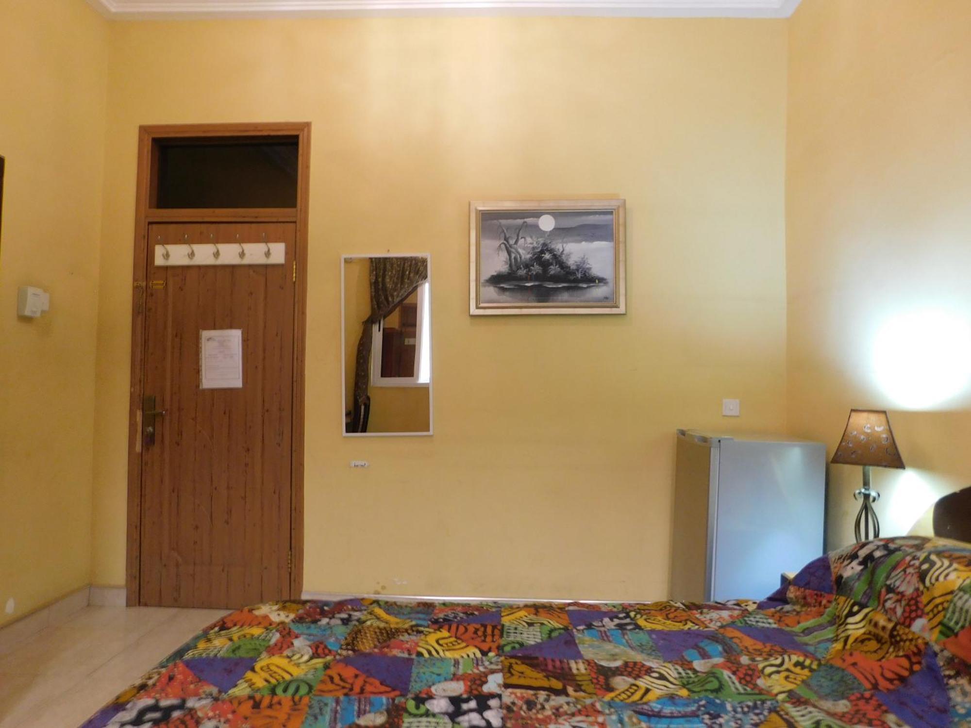 Jesiwa B'S Little Palace Akra Zewnętrze zdjęcie